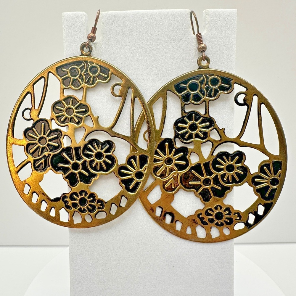 VTG Black Floral Openwork Dangle Earrings Gold Tone Women's Jewellery